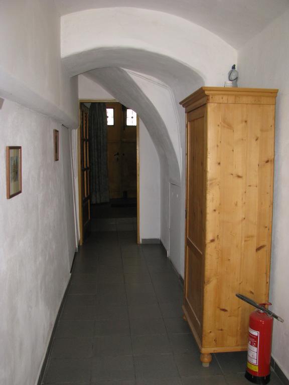 Penzion 102 Pardubice Bagian luar foto